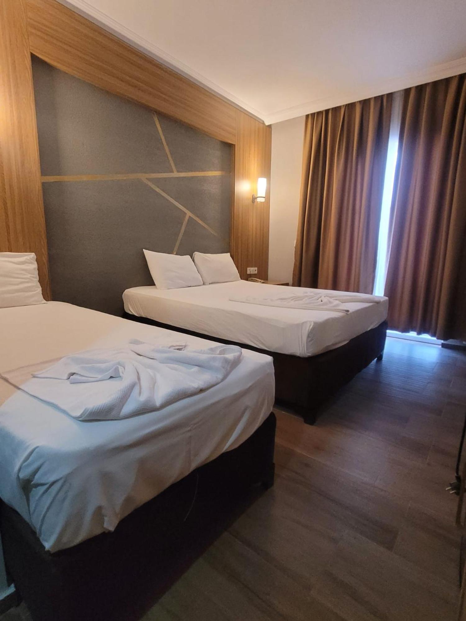 Hotel Dionisus Spa Resort 베렉 외부 사진